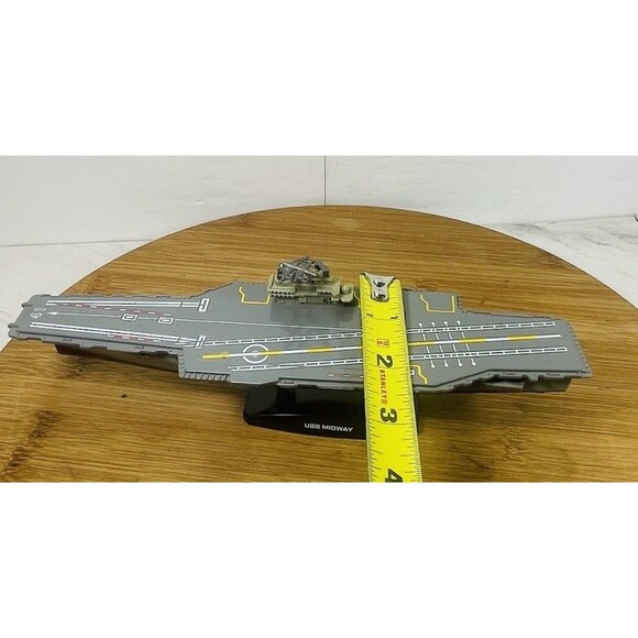 VTG 2002 Motor Max#76787  Diecast Midway 9" Aircraft Carrier Model W Helicopter - Picture 9 of 11